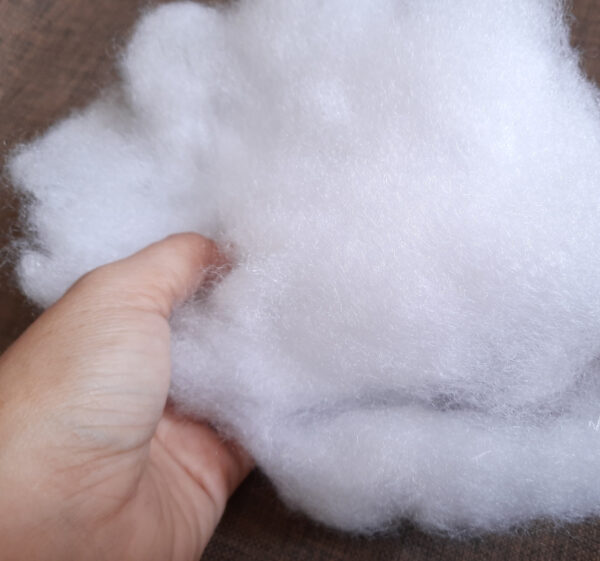 Poliészter Töltőanyag - Termék kép 02